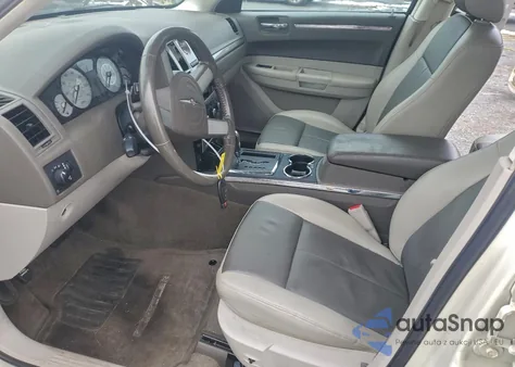 2008 Chrysler 300 Touring z USA, uszkodzony, nr VIN 2C3LA53G08H282393